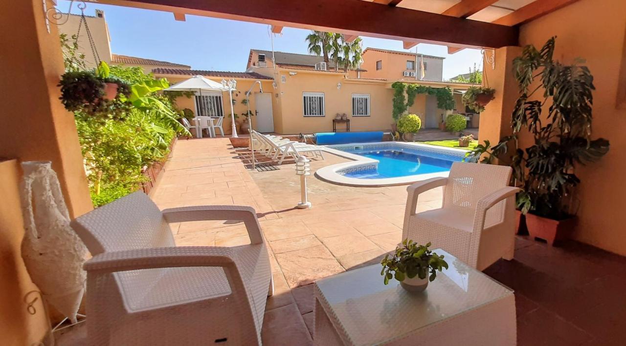 Chalet Vacacional Con Piscina Privada Y Barbacoa Tarragona Exterior photo